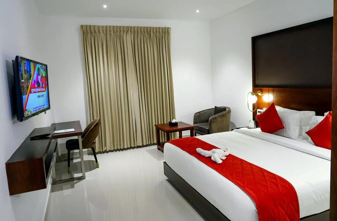 Ark Hotel And Convention Centre Mundur 0*,  India
