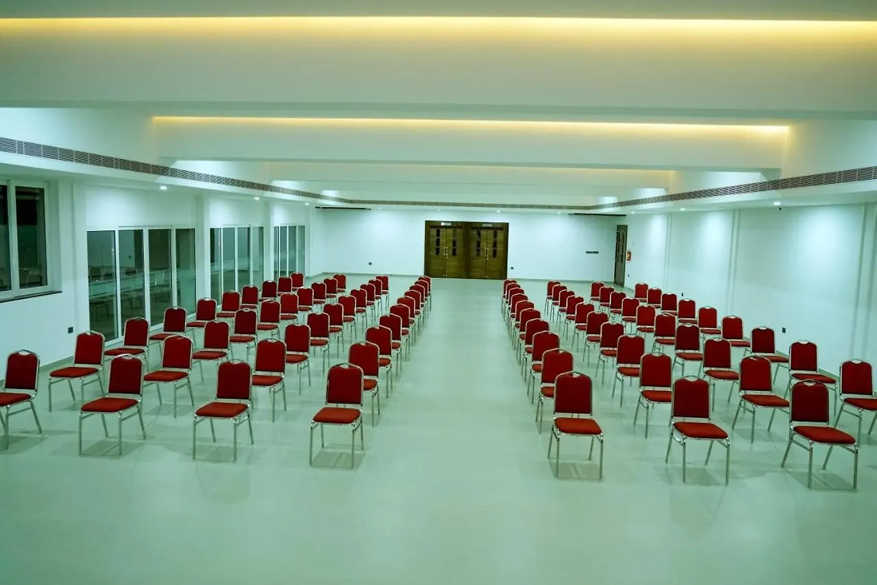 Ark Hotel And Convention Centre Mundur